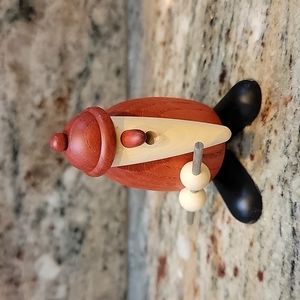 Björn Köhler Kunsthandwerk Red nosed Santa Claus holding a stick